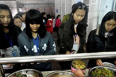 黑料吃瓜免费版官方版：最新娱乐内幕全揭露