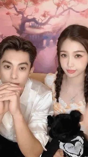 男🍌❌女🍑摸🐻香蕉成人网站官方版下载：关注年轻人的娱乐与文化动态