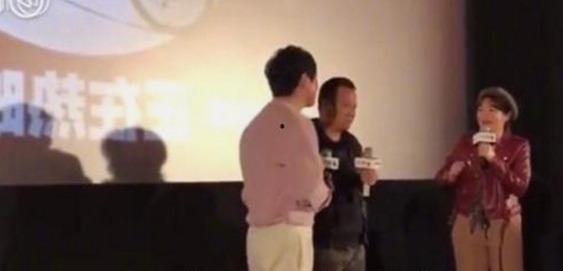 揭秘娱乐圈内幕：51黑料官方版下载成焦点