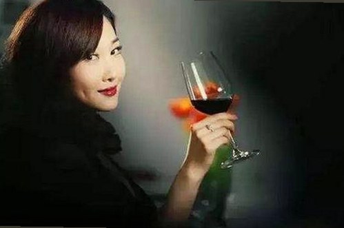 关于小🐔🐔伸进🈲🔞🔞官方版下载的最新动态