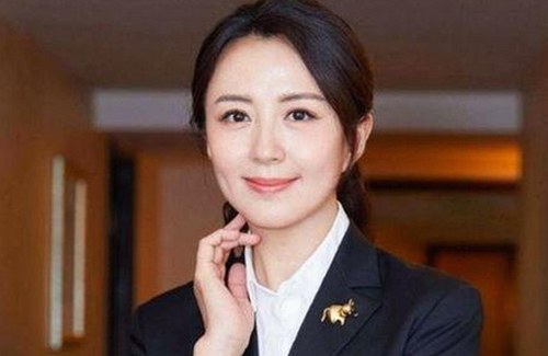 揭秘A片官方版：内容全面升级，满足用户多样需求